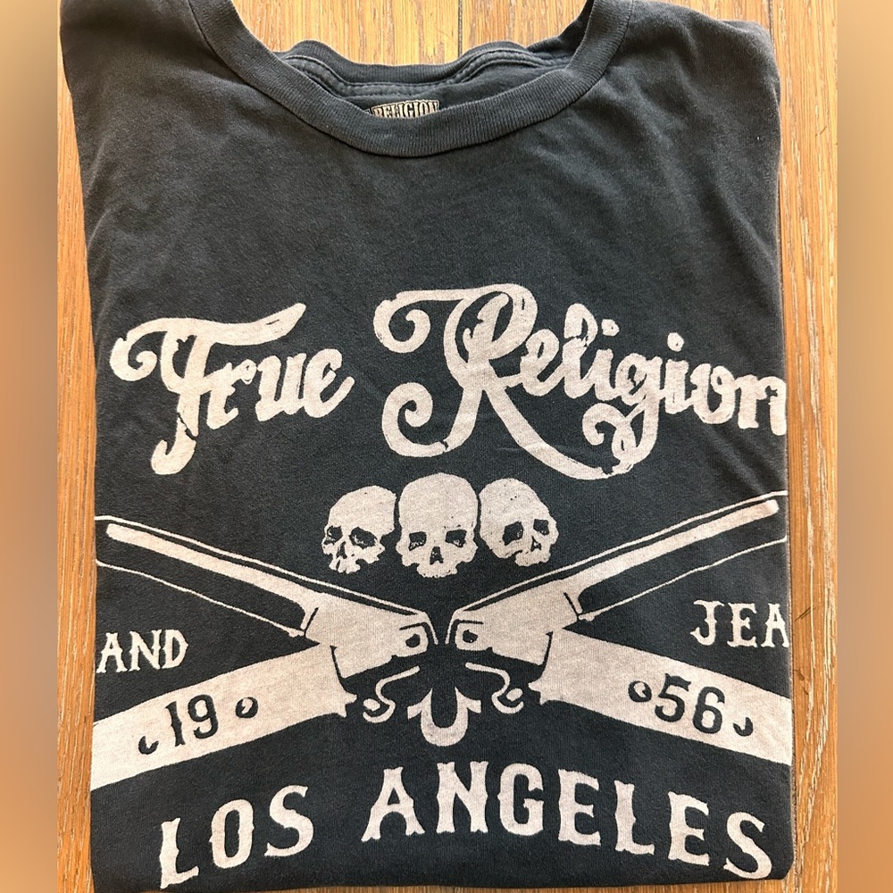 True Religion T-shirt size Medium